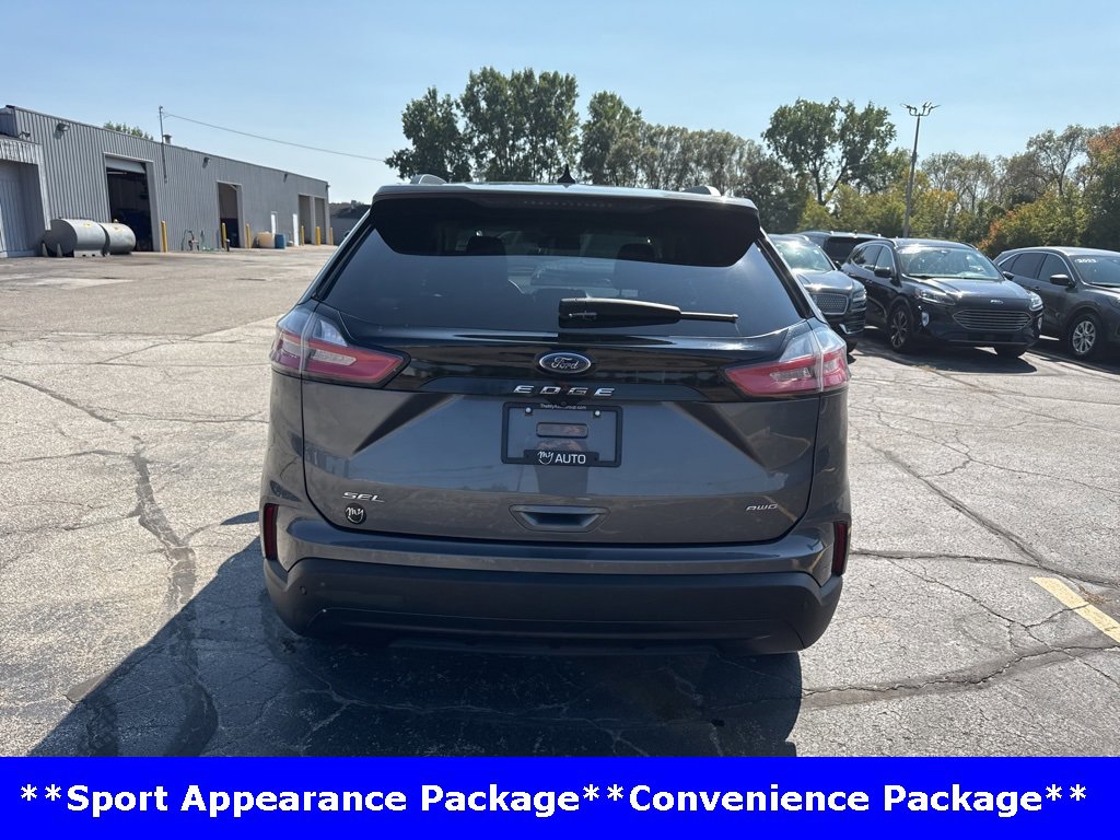 Used 2022 Ford Edge SEL w/ Sport Appearance Package image 16