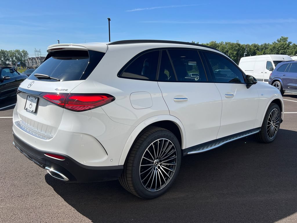 Used 2025 Mercedes-Benz GLC 350e 4MATIC image 8