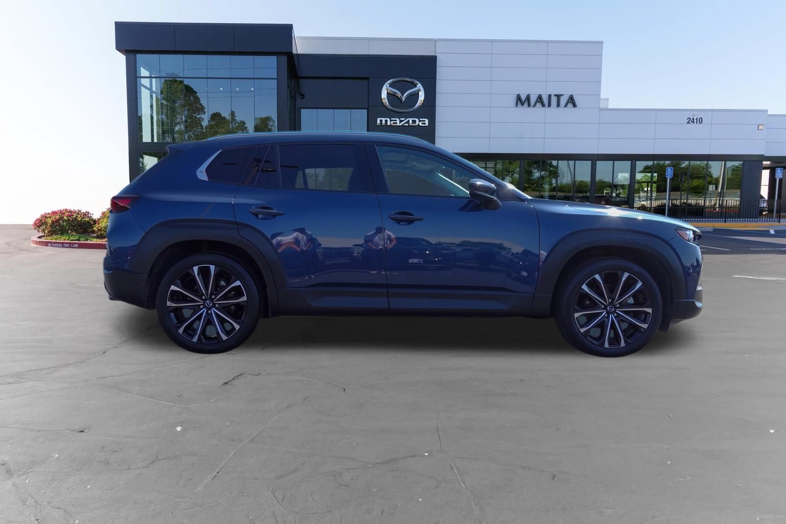 Certified 2025 MAZDA CX-50 AWD 2.5 S w/ Premium Plus Pkg image 2