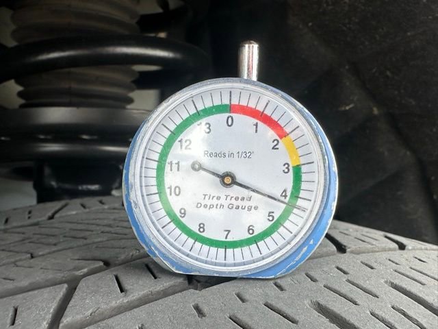 Certified 2024 GMC Acadia Elevation image 31