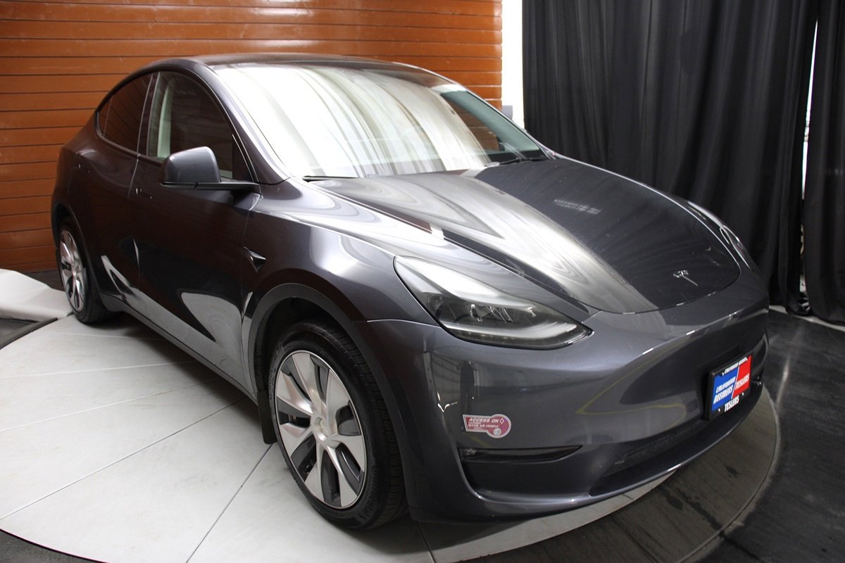 Used 2024 Tesla Model Y Long Range AWD/4WD image 15