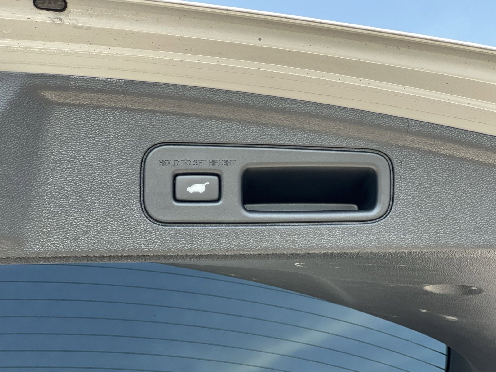 Used 2023 Acura MDX SH-AWD w/ Advance Package image 29