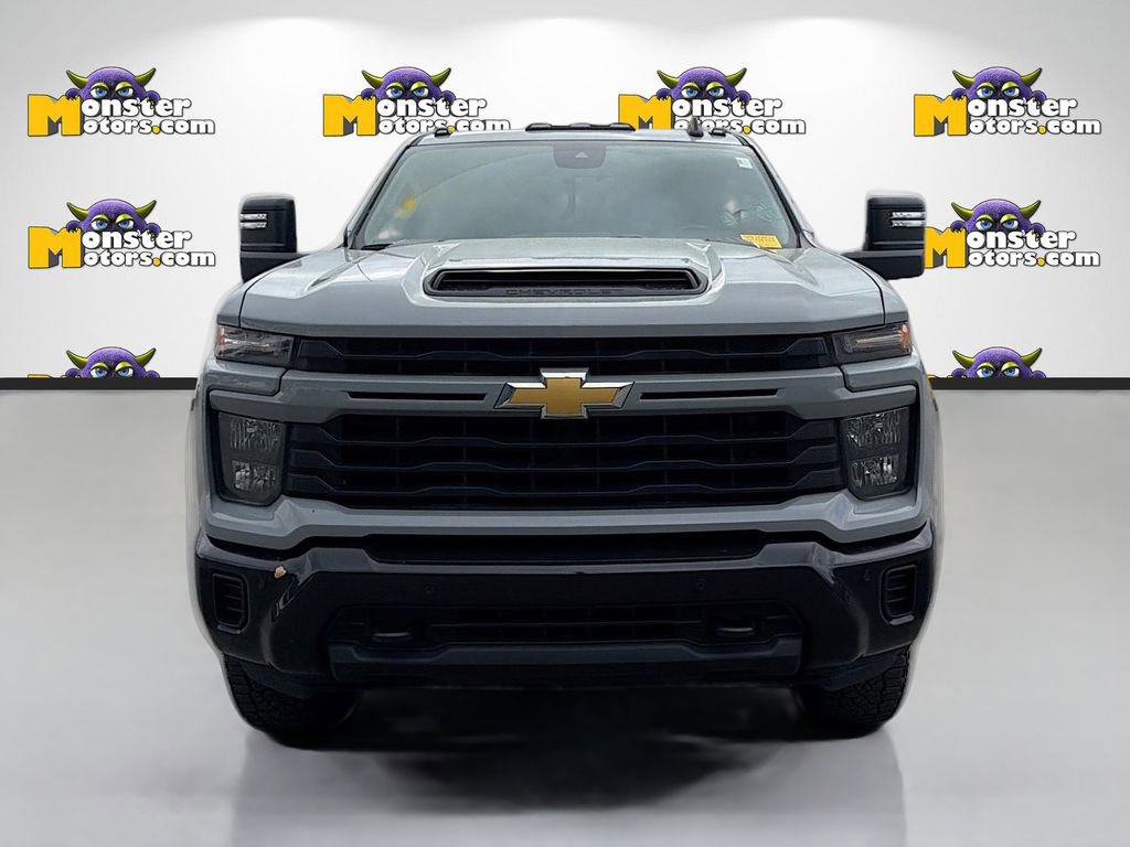 Used 2025 Chevrolet Silverado 2500 Custom w/ Custom Value Package image 23