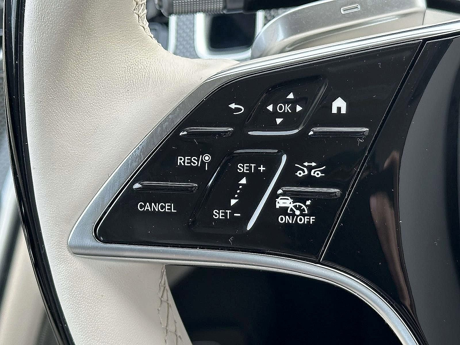 Used 2025 Mercedes-Benz S 580 4MATIC Sedan image 22