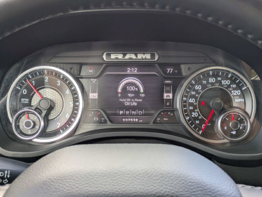 Used 2022 RAM 1500 Laramie AWD/4WD image 28