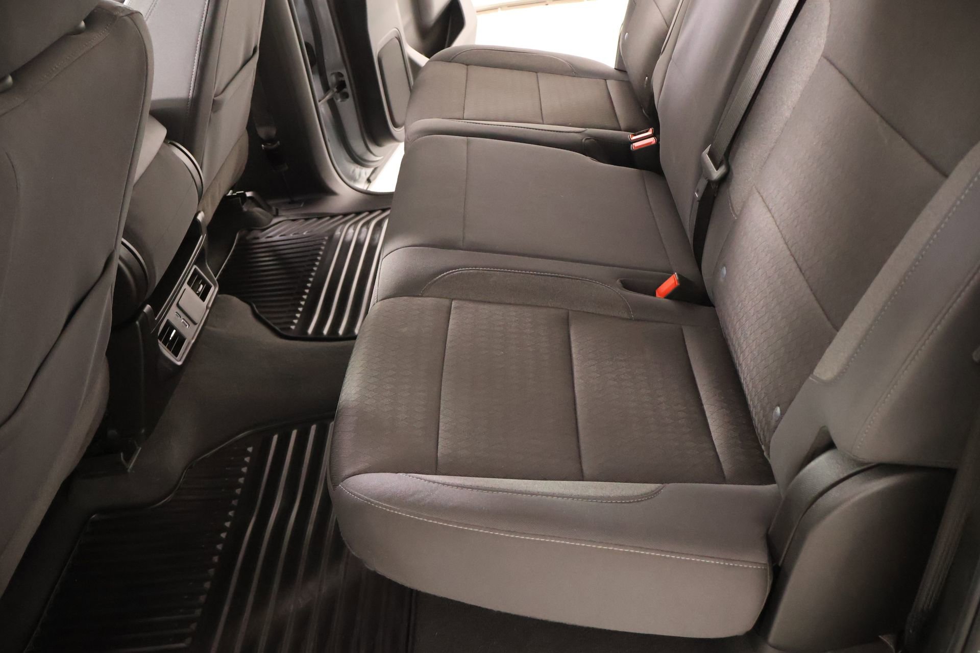 Used 2025 Chevrolet Silverado 1500 Custom RWD image 10