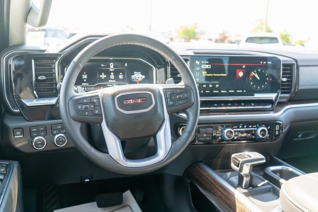 Used 2025 GMC Sierra 1500 Elevation AWD/4WD image 12