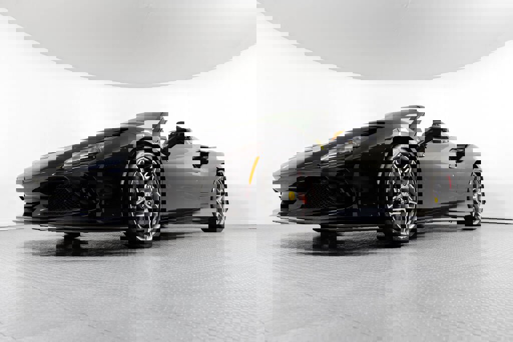 Certified 2023 Ferrari F8 Tributo image 9