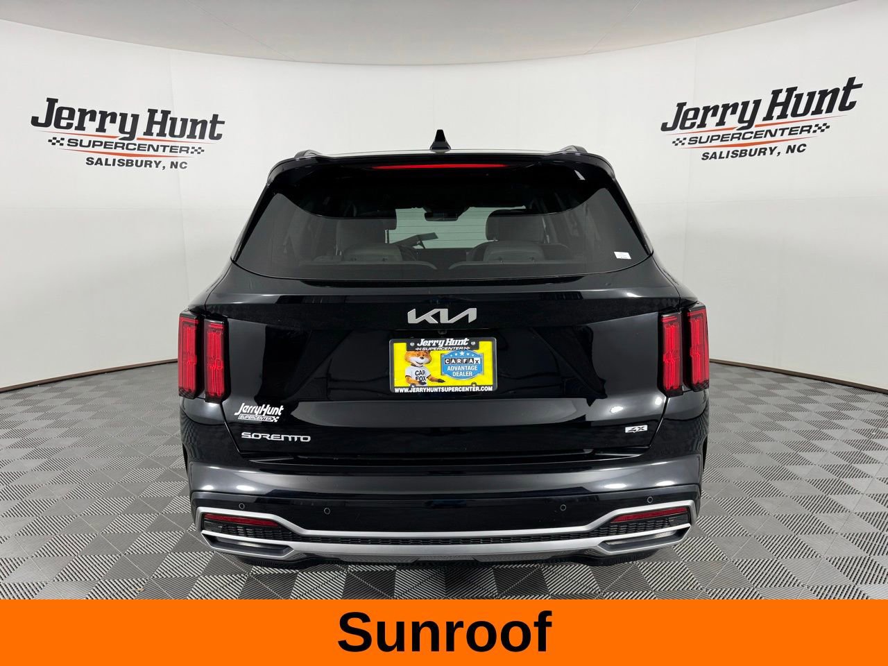Used 2023 Kia Sorento SX image 8