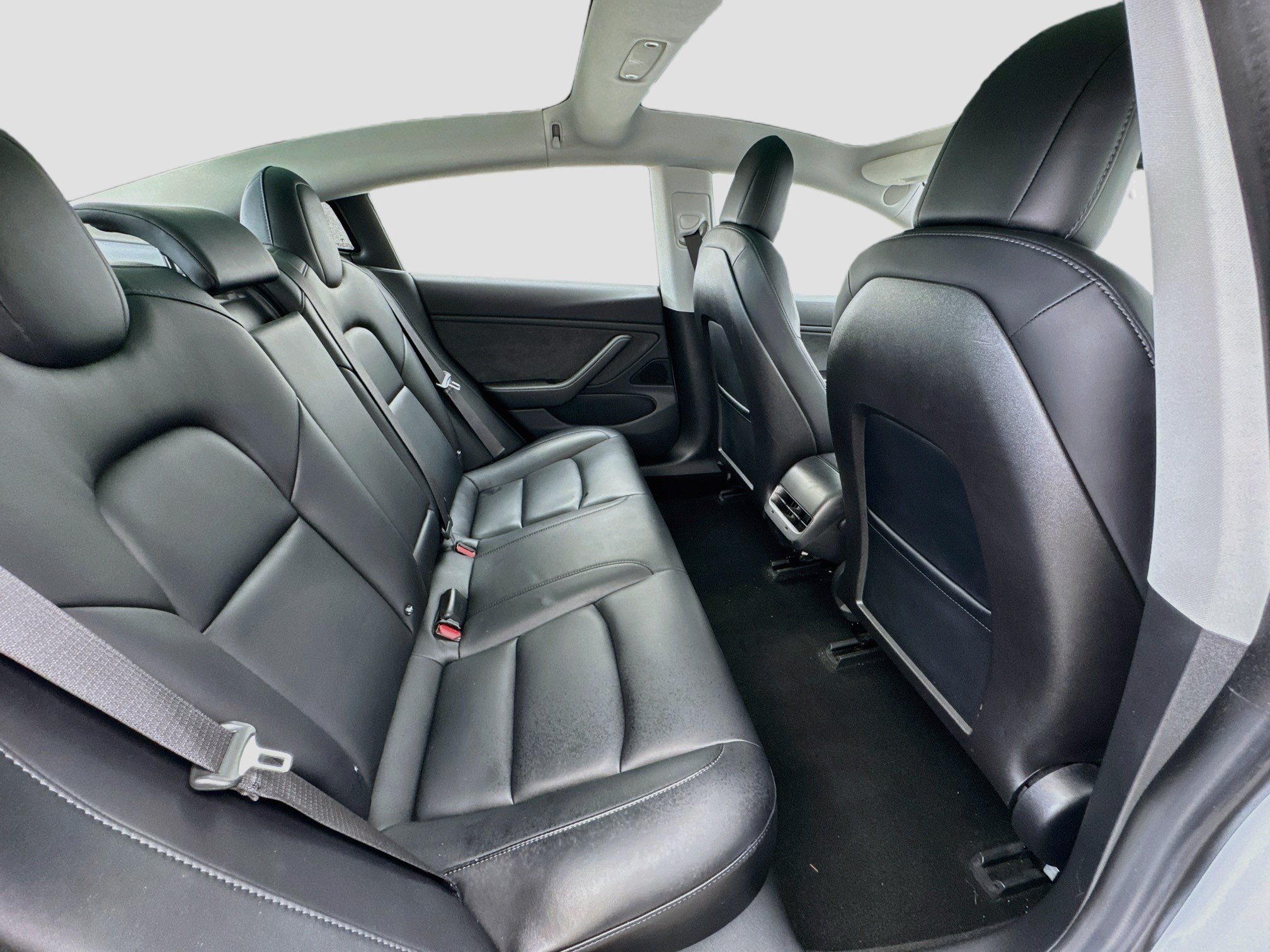 Used 2018 Tesla Model 3 RWD image 18