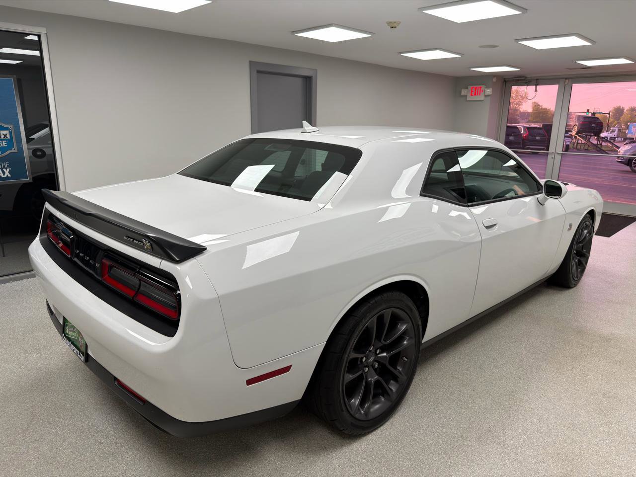 Used 2021 Dodge Challenger R/T Scat Pack RWD image 3