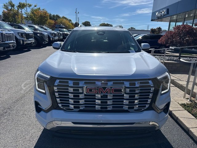 New 2026 GMC Terrain Denali w/ LPO, Floor Liner Package image 2