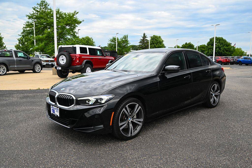 Used 2023 BMW 330i xDrive Sedan w/ Premium Package AWD/4WD image 9