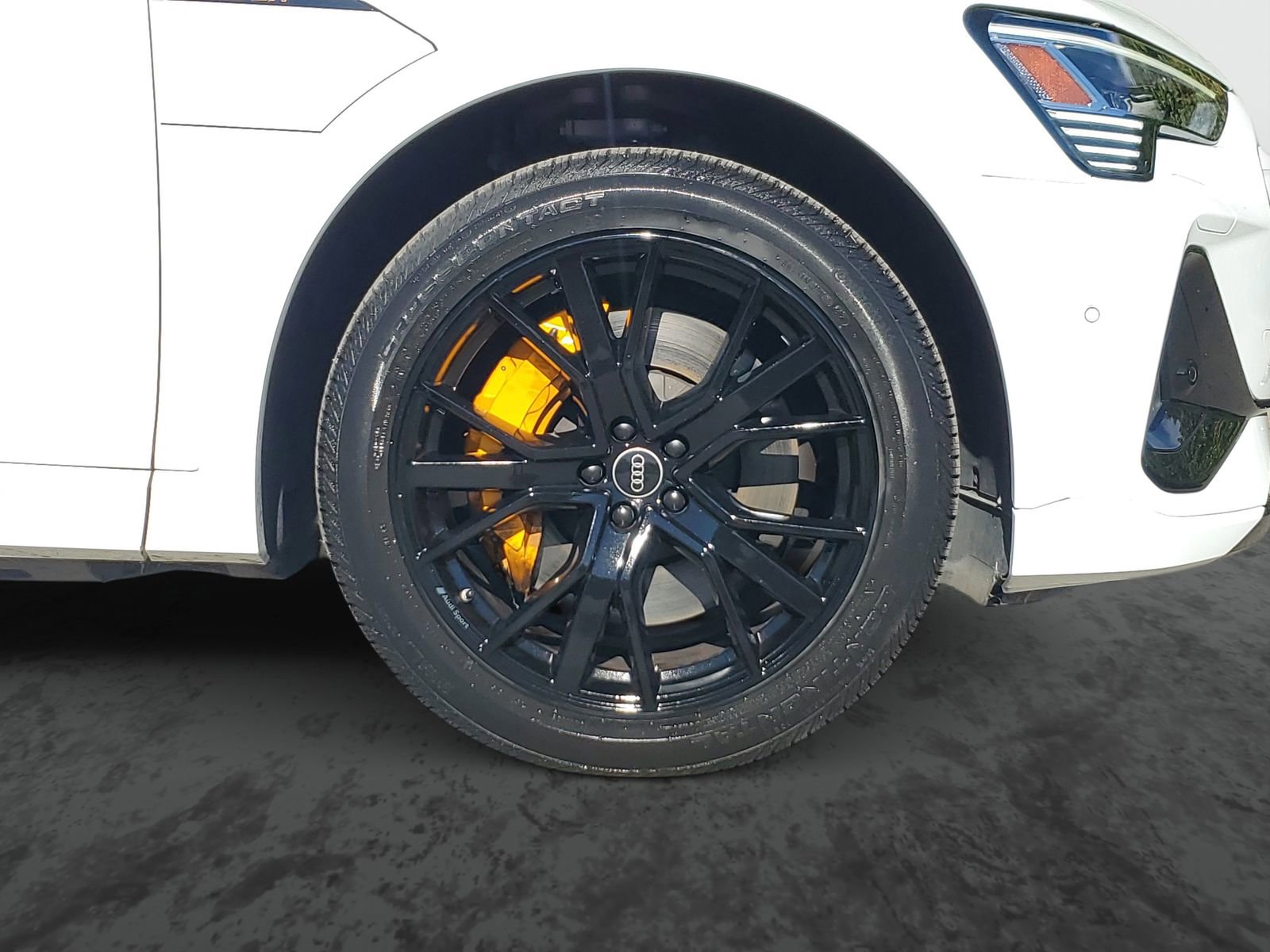 Used 2022 Audi e-tron Chronos w/ Chronos Package image 5