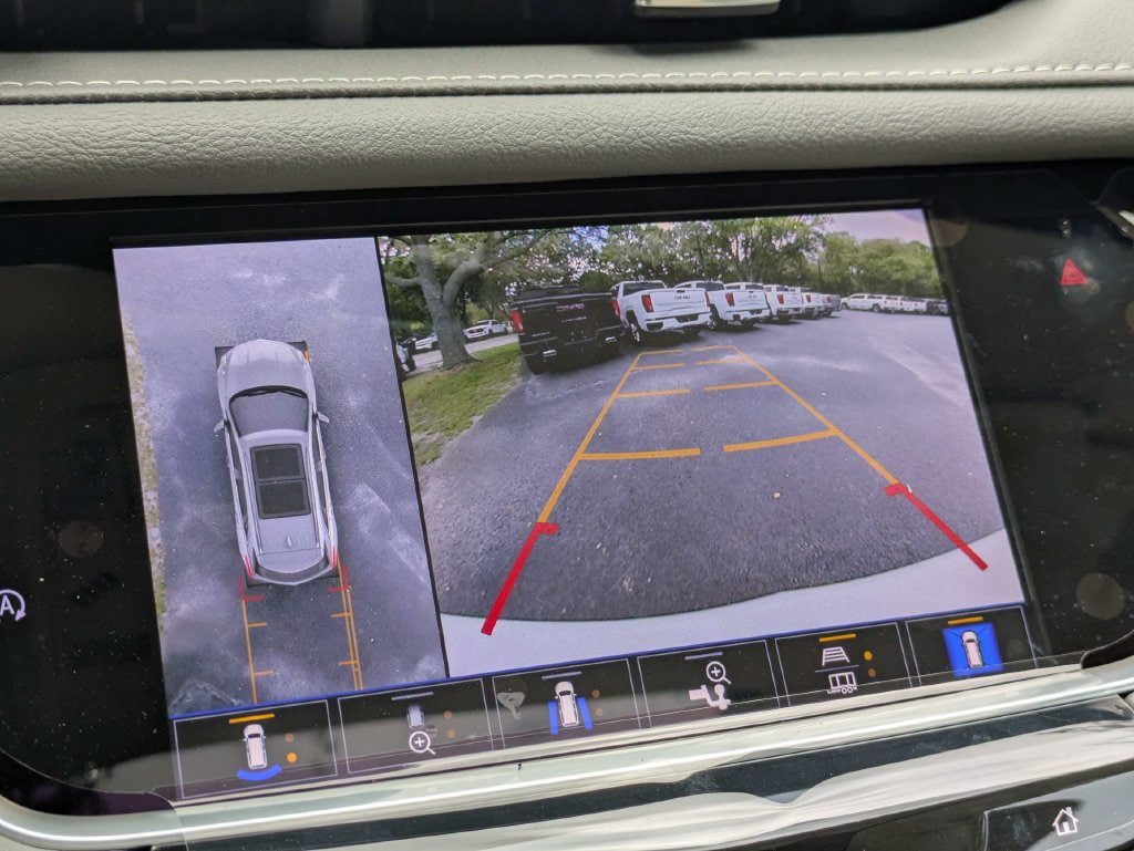 New 2026 Cadillac XT5 Premium Luxury w/ Driver Assist Package FWD image 23