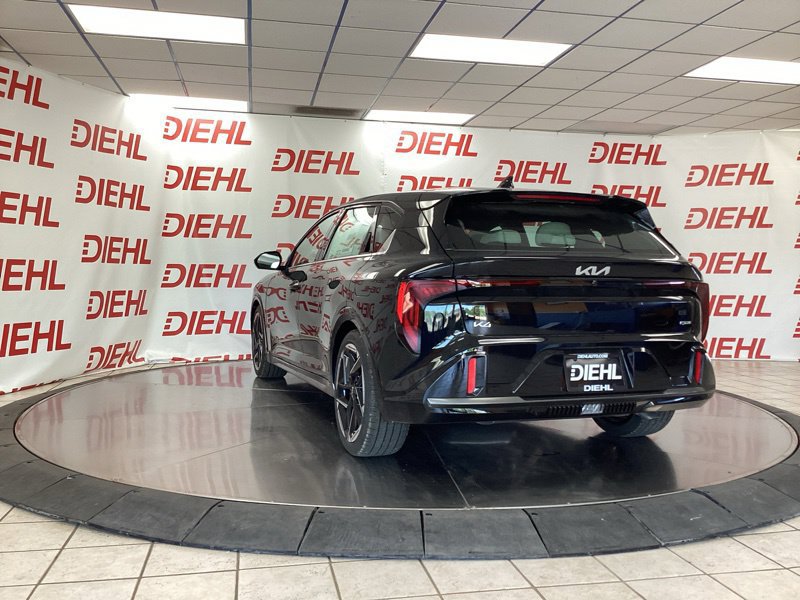 New 2026 Kia K4 GT-Line w/ GT-Line Premium Package FWD image 5