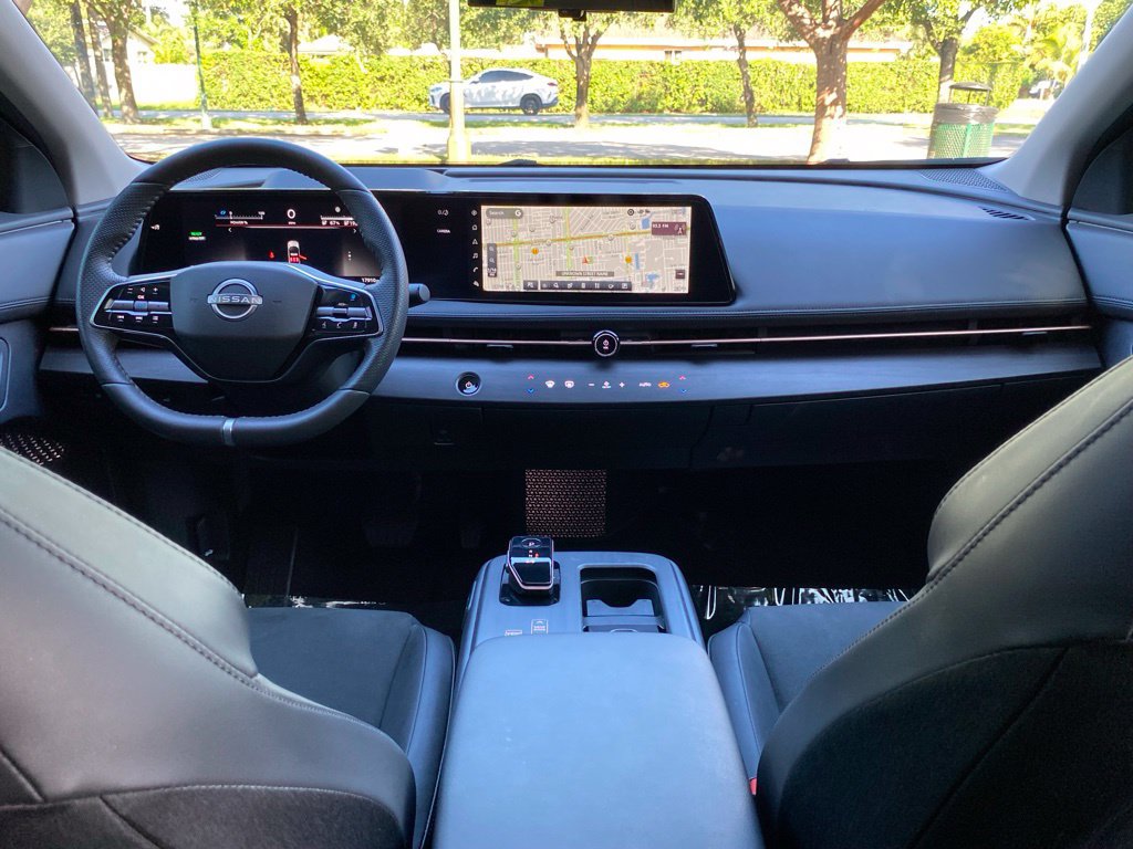 Used 2024 Nissan Ariya FWD image 25