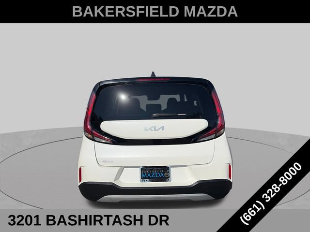 Used 2025 Kia Soul LX w/ LX Technology Package FWD image 4
