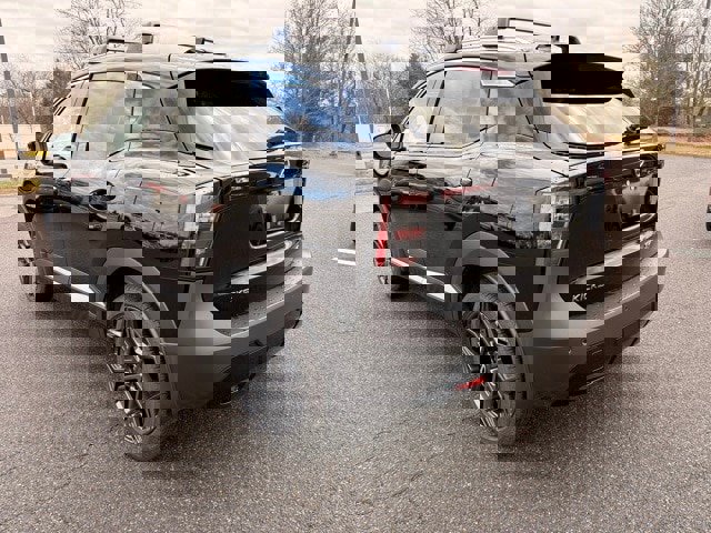 New 2026 Nissan Kicks SR w/ SR Premium Package image 7