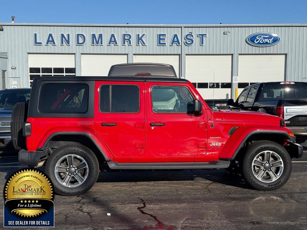 Used 2019 Jeep Wrangler Unlimited Sahara image 4
