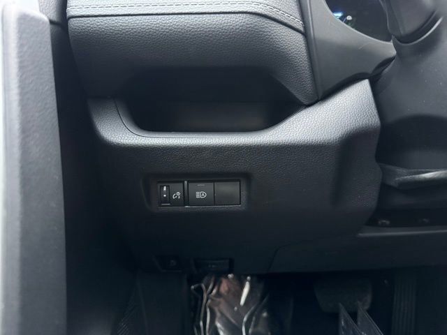 Certified 2019 Toyota RAV4 LE image 28