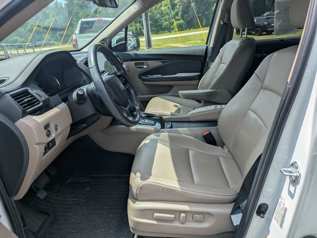 Used 2021 Honda Pilot Touring image 22