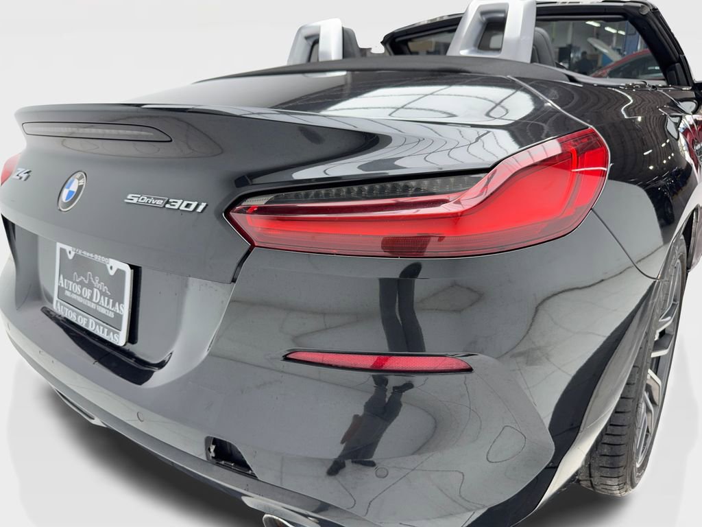 Used 2022 BMW Z4 sDrive30i w/ Driving Assistance Package image 7