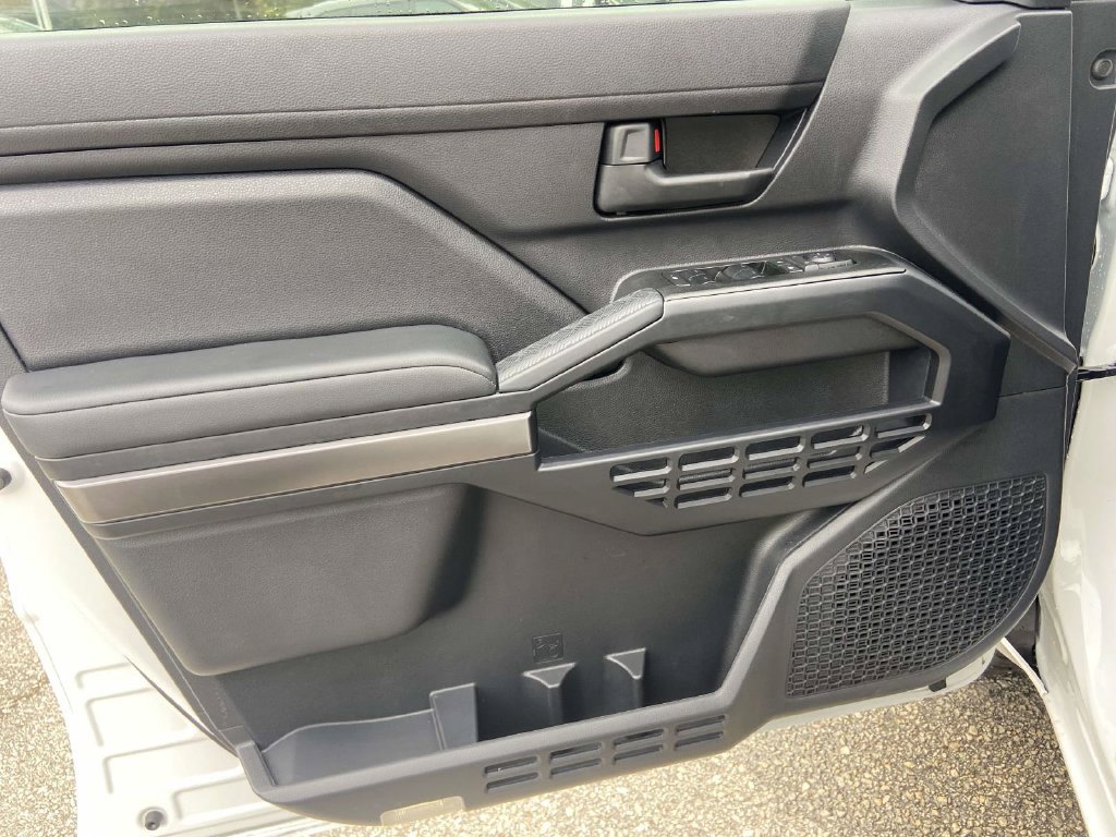 Used 2025 Toyota 4Runner SR5 RWD image 11