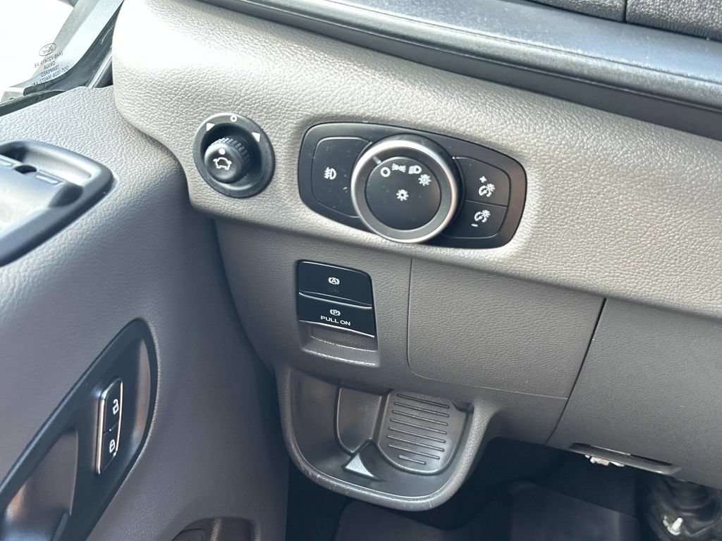 Used 2022 Ford Transit 250 Low Roof AWD image 39