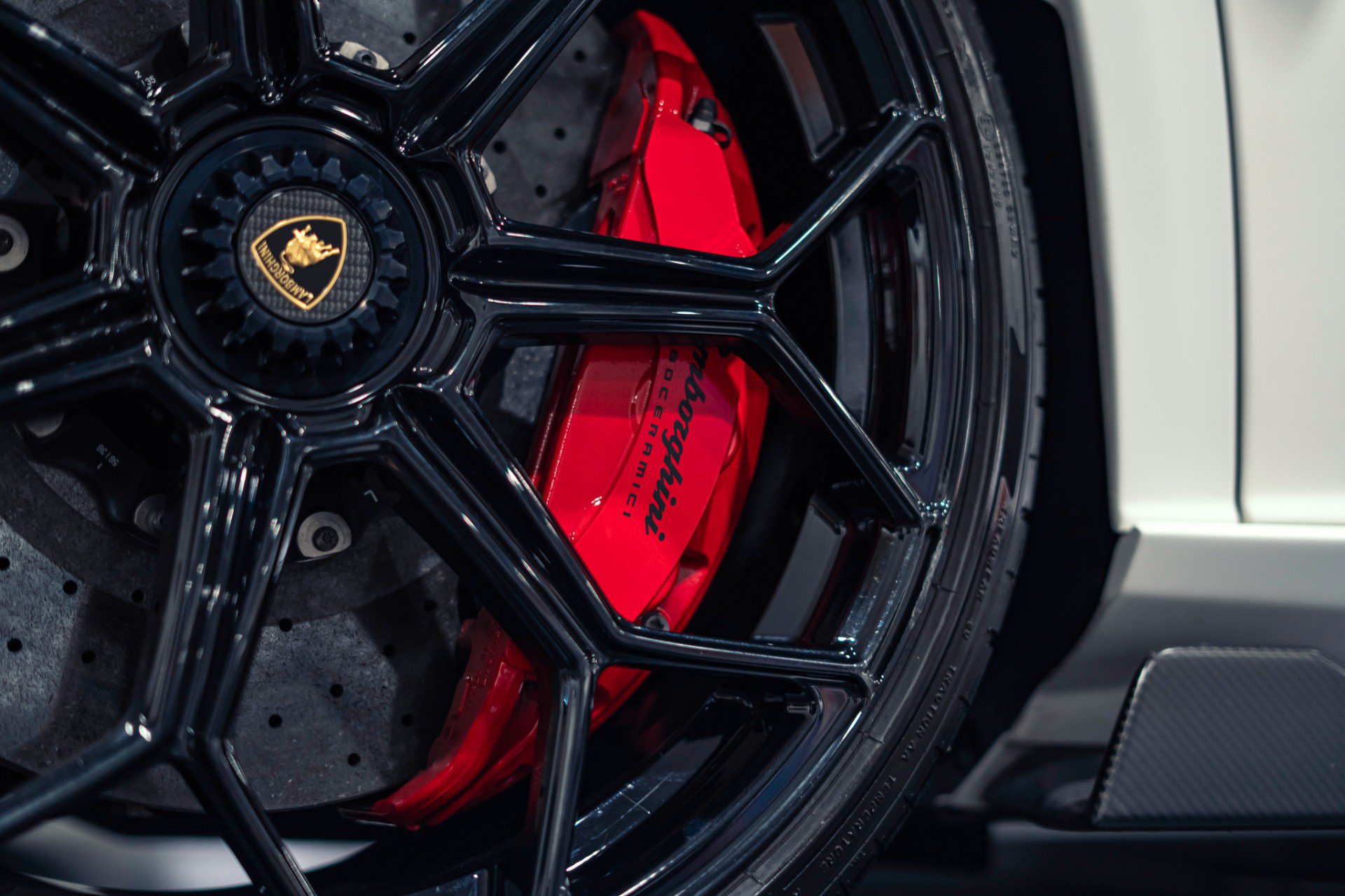 Used 2020 Lamborghini Aventador SVJ AWD/4WD image 60