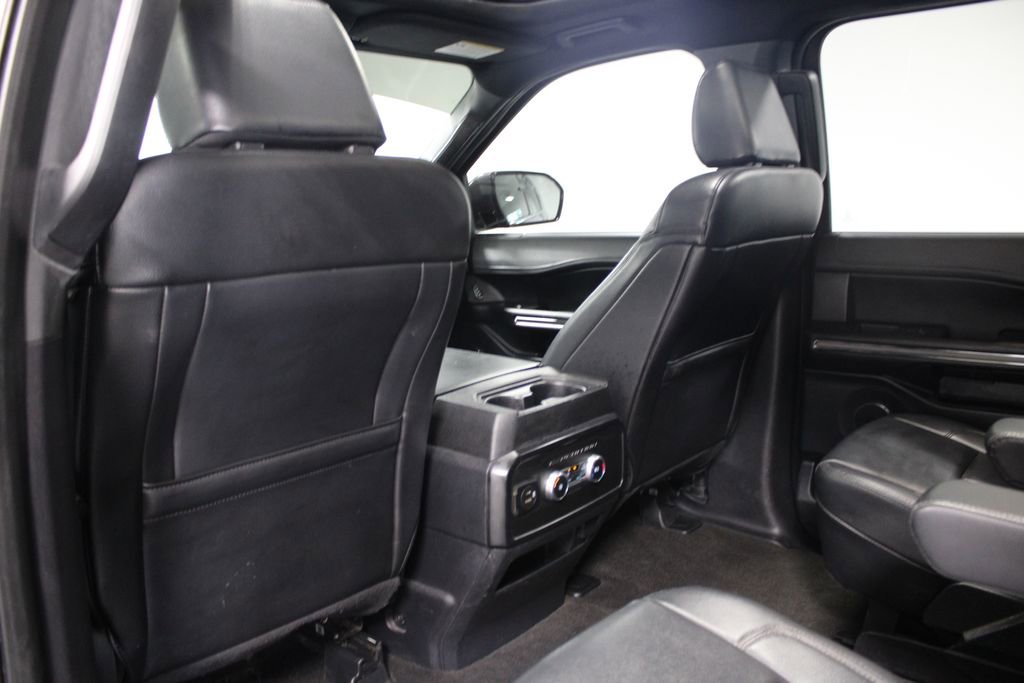 Used 2021 Ford Expedition XLT image 25