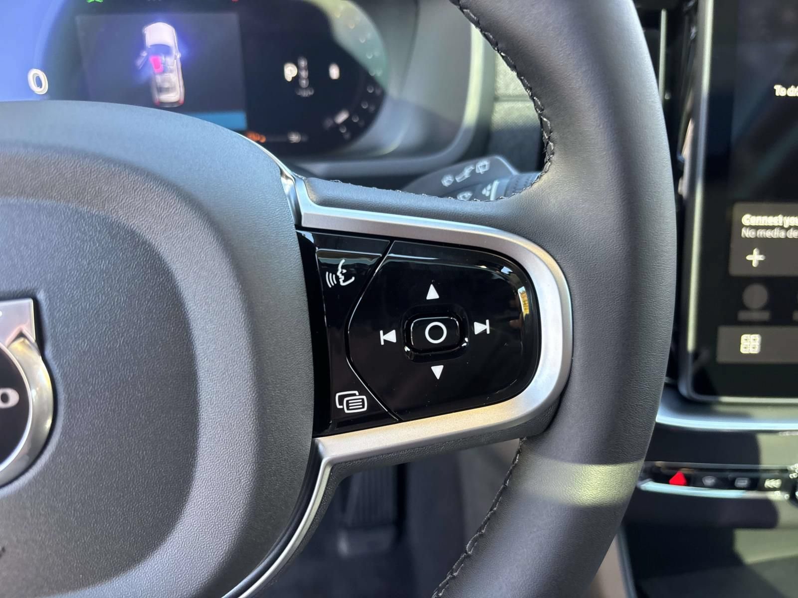 New 2026 Volvo XC90 B6 Ultra w/ Protection Package AWD/4WD image 19