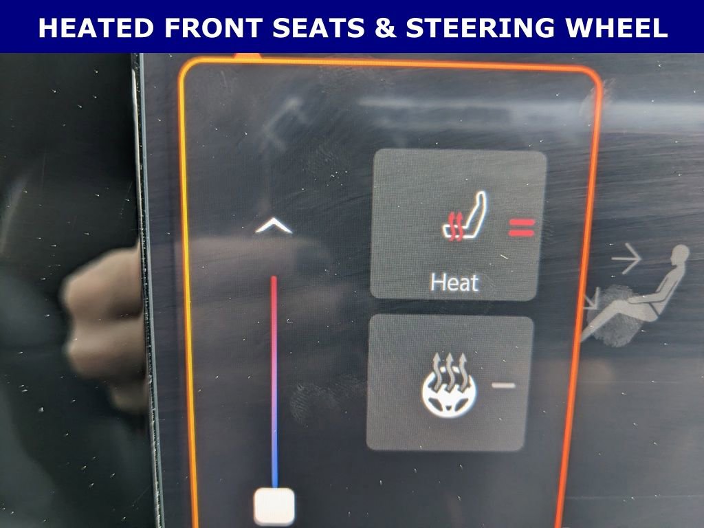 Certified 2025 Jeep Compass Latitude image 4