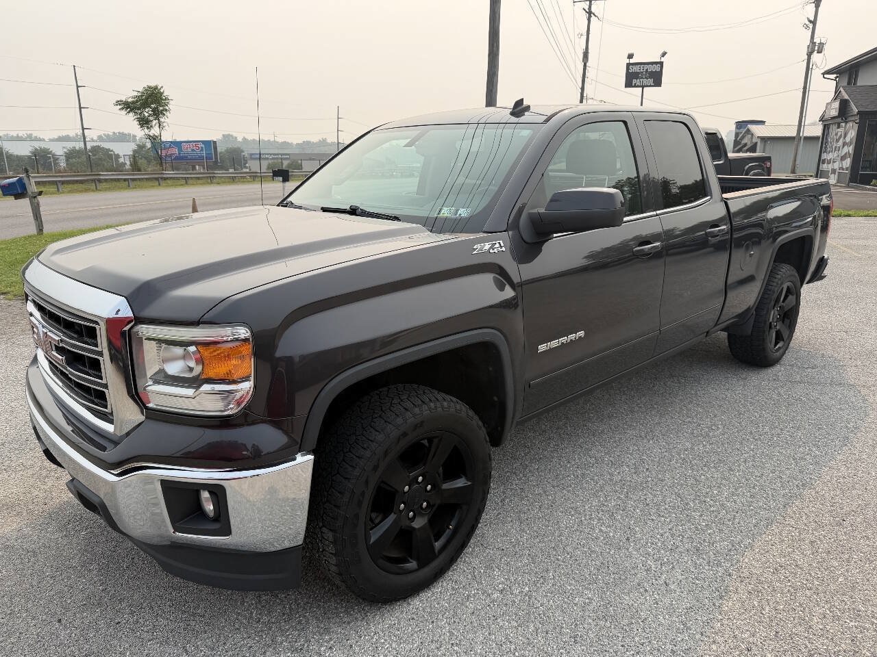 Used 2014 GMC Sierra 1500 SLE w/ SLE Value Package AWD/4WD image 2