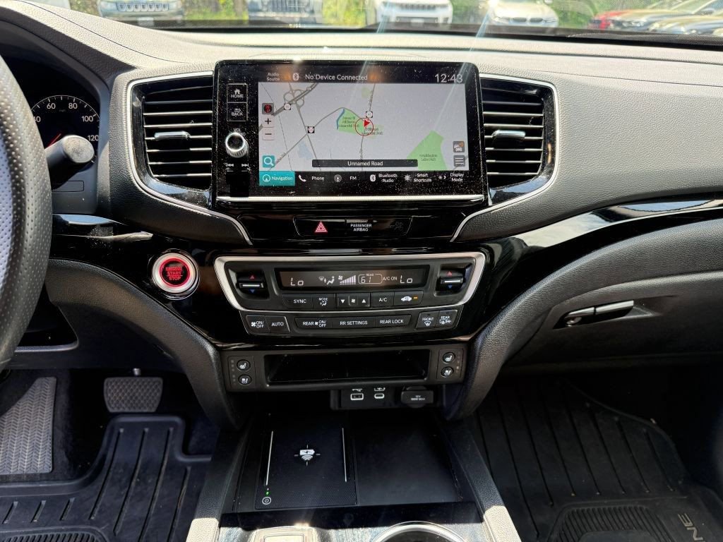 Used 2025 Honda Ridgeline Black Edition image 18