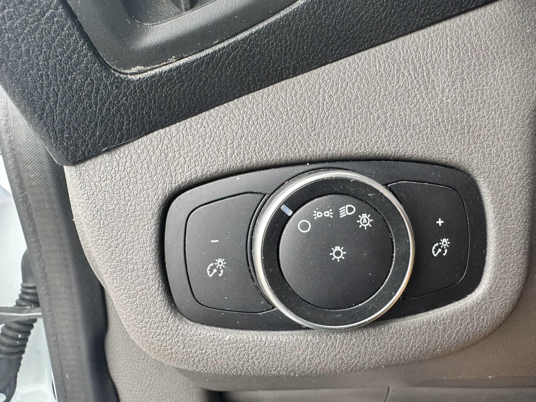 Used 2020 Ford Transit Connect XL FWD image 22
