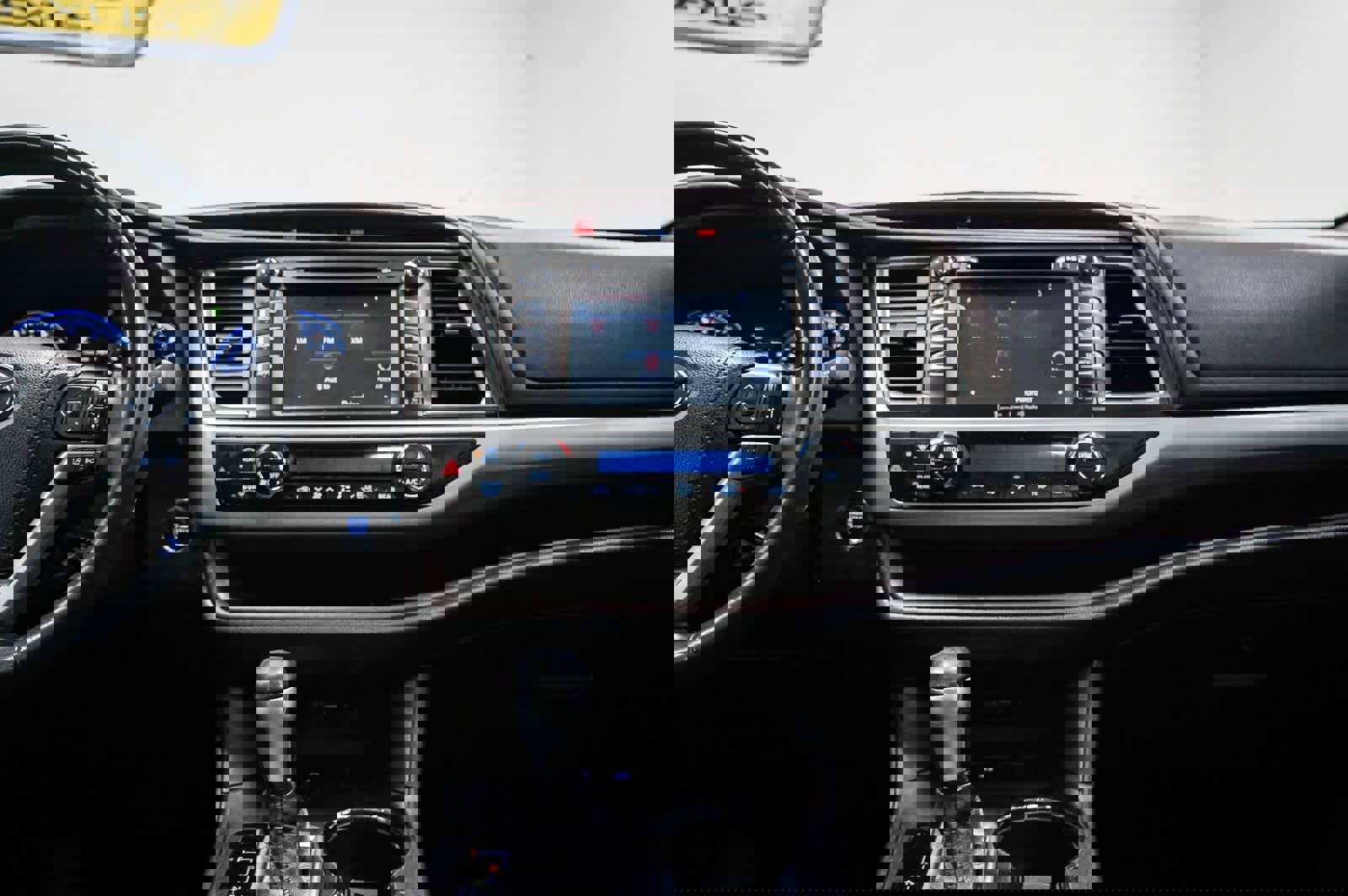 Used 2019 Toyota Highlander XLE image 13