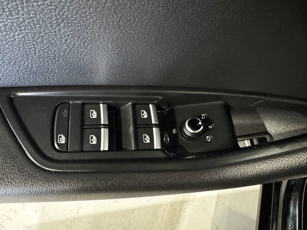 Used 2017 Audi A4 2.0T Premium w/ Convenience Package AWD/4WD image 18