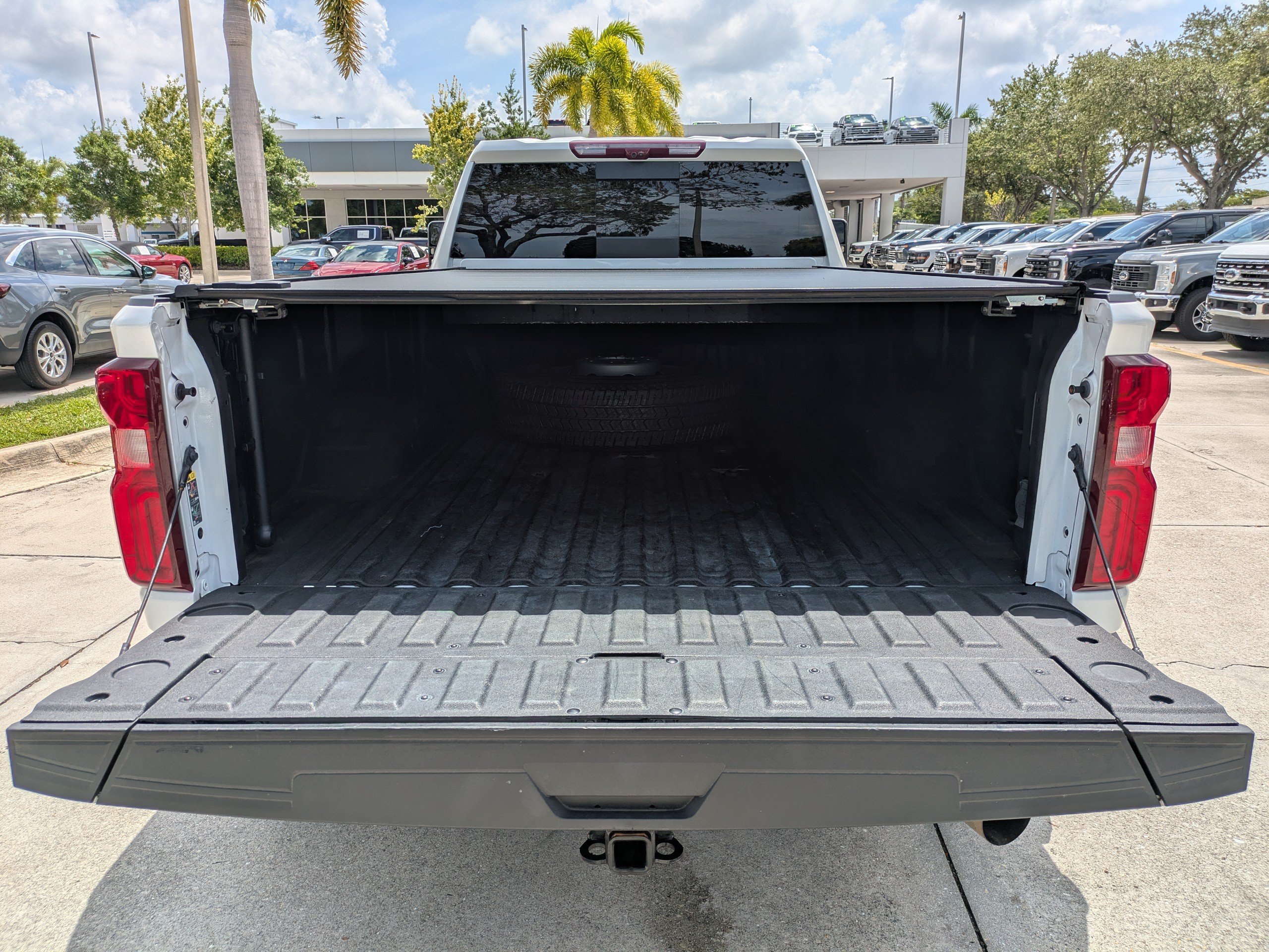 Used 2024 Chevrolet Silverado 3500 LTZ w/ LTZ Plus Package AWD/4WD image 13