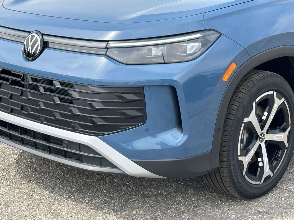 New 2026 Volkswagen Tiguan SE image 7