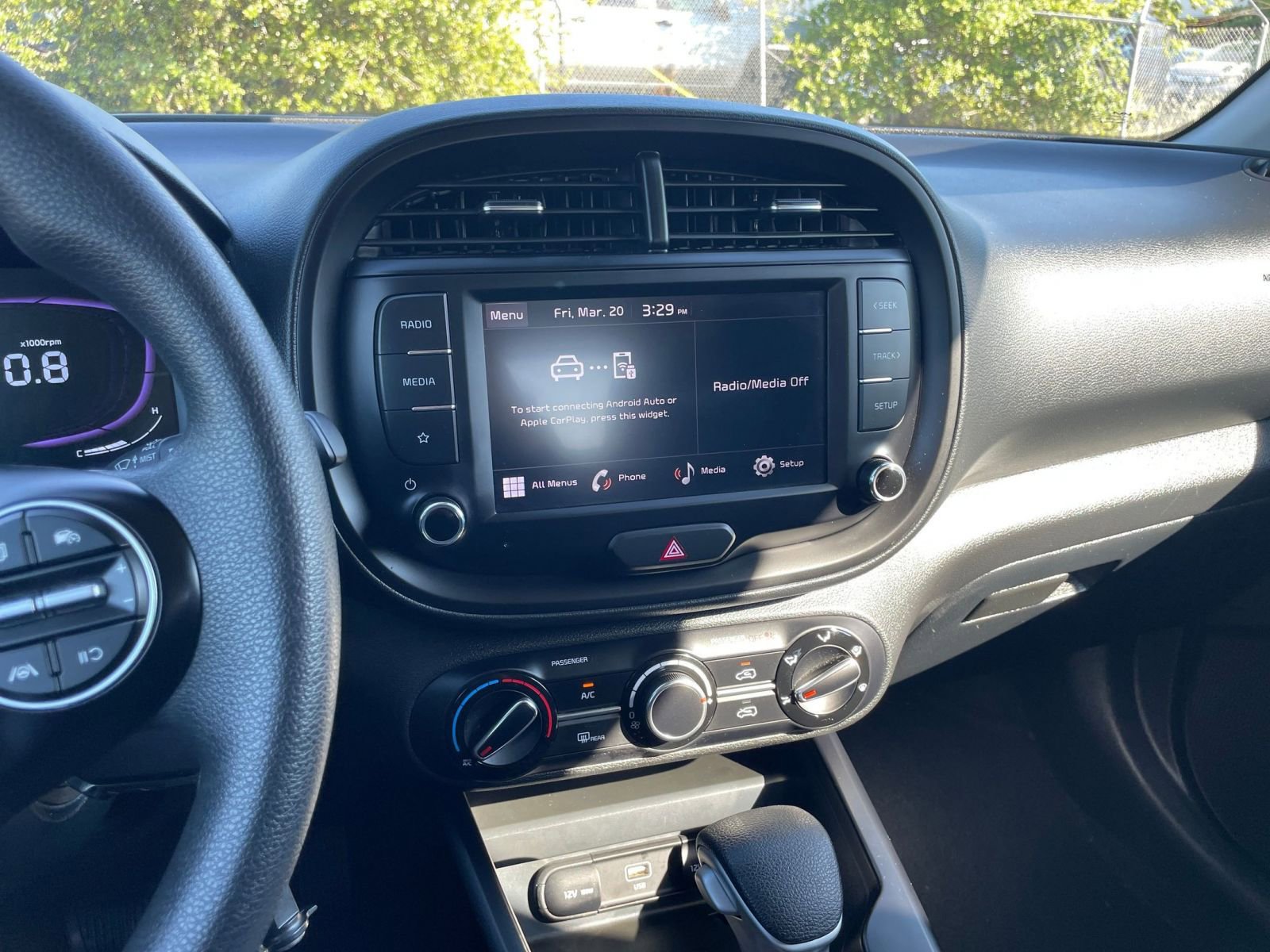 Used 2025 Kia Soul LX w/ LX Technology Package image 17