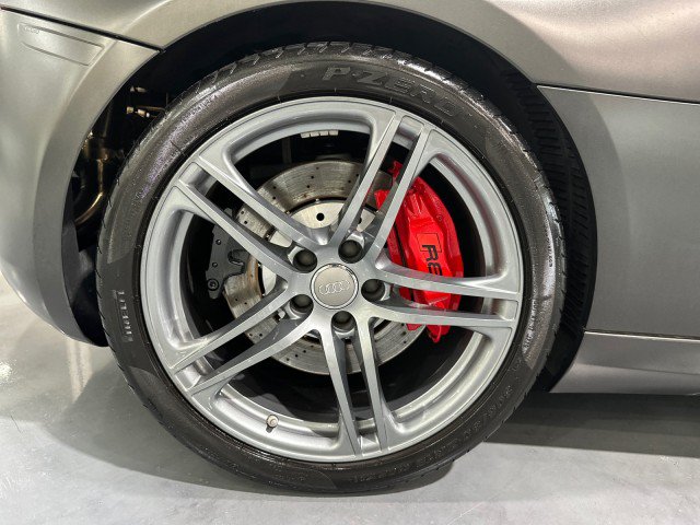 Used 2011 Audi R8 V10 AWD/4WD image 8
