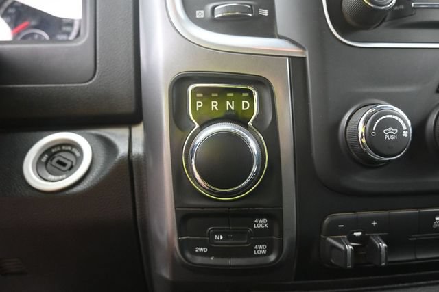Used 2022 RAM 1500 Classic SLT AWD/4WD image 21