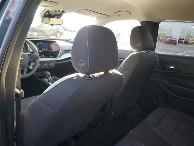 Certified 2025 Chevrolet Trax LS w/ LS Convenience Package image 9
