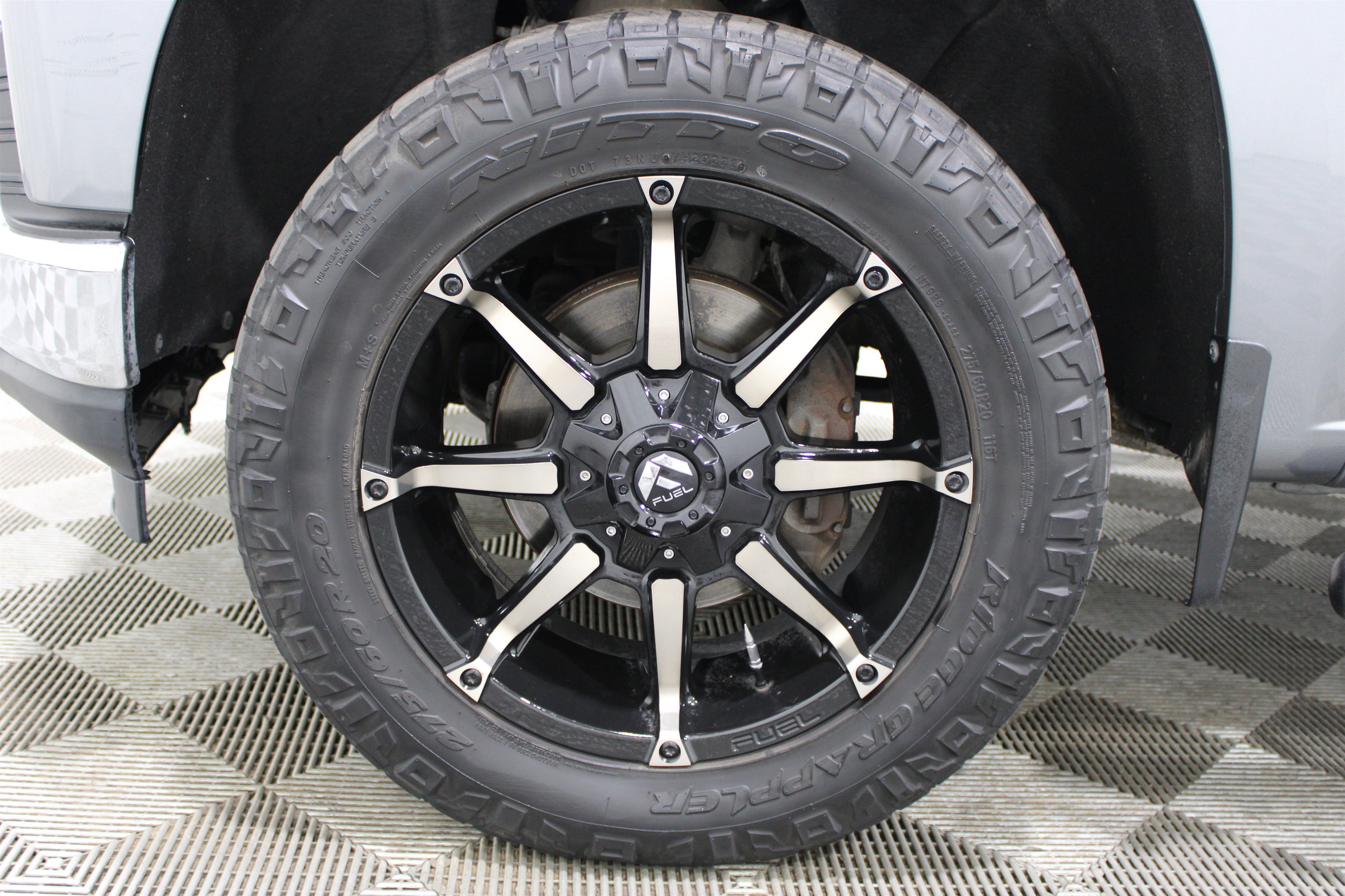 Used 2020 Chevrolet Silverado 1500 LT RWD image 32