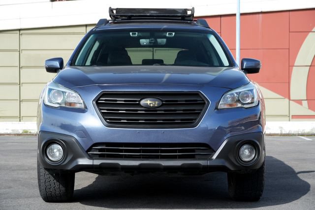 Used 2017 Subaru Outback 2.5i Limited AWD/4WD image 4