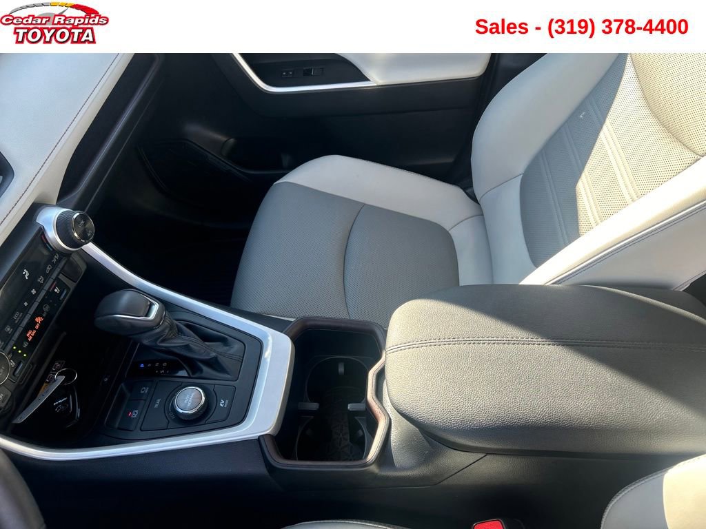 Used 2023 Toyota RAV4 Limited image 20