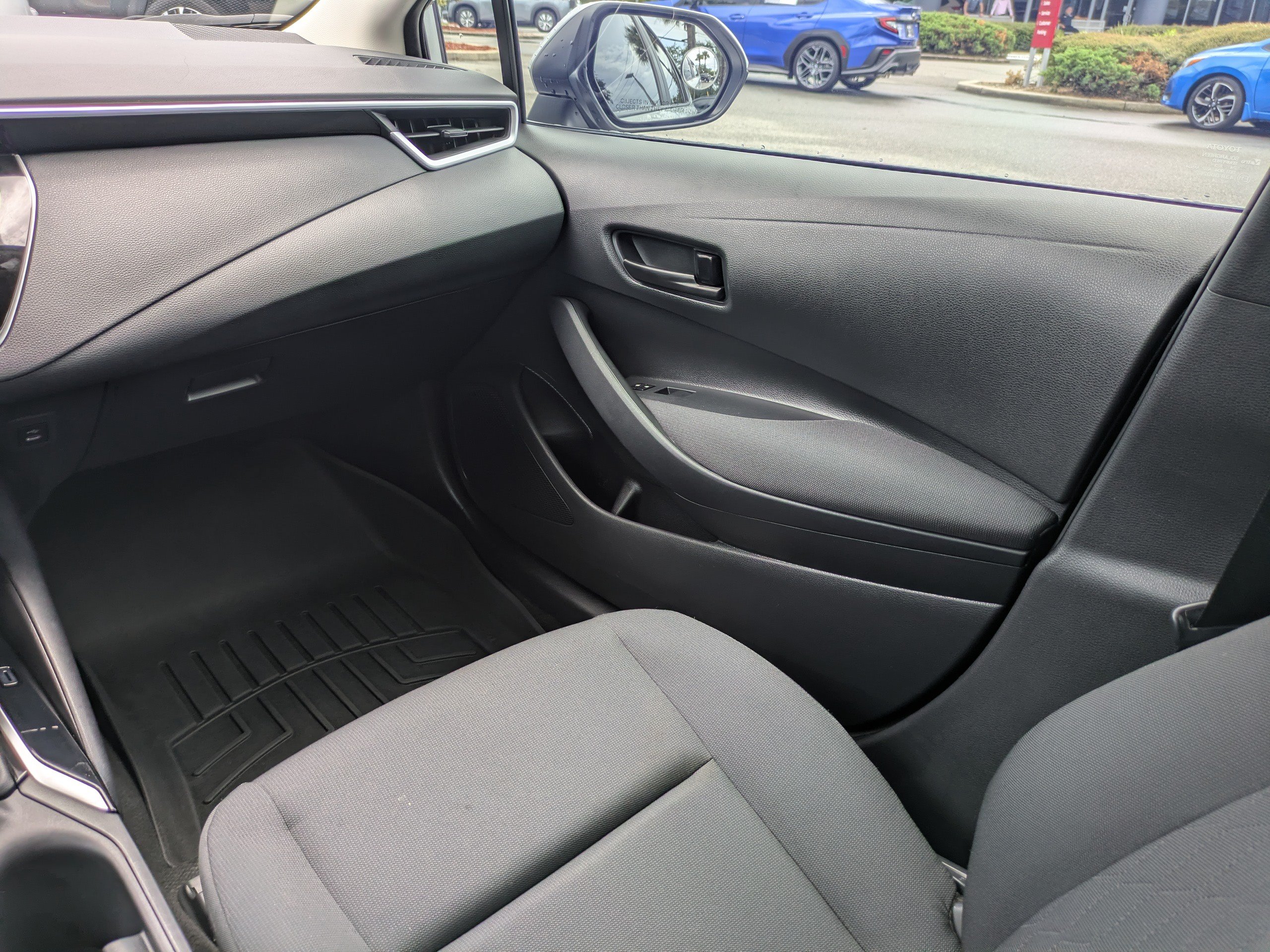 Used 2023 Toyota Corolla LE FWD image 15