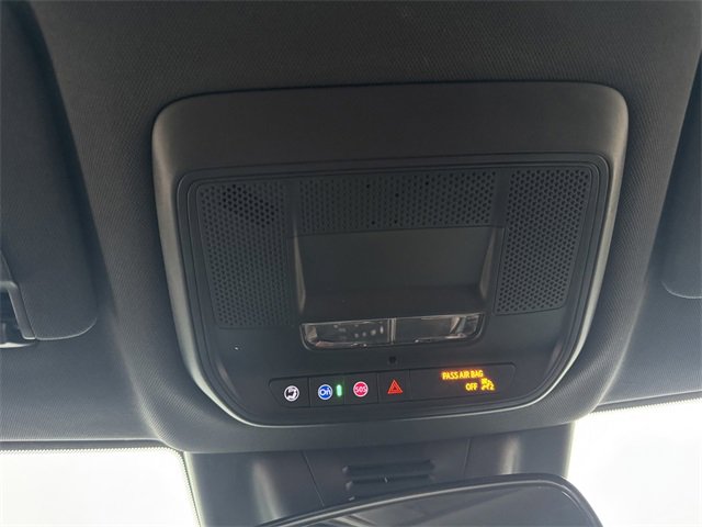 Used 2025 Chevrolet Equinox EV LT image 31