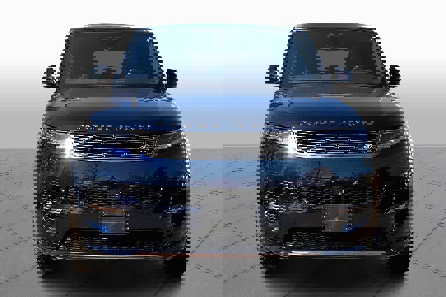 Used 2023 Land Rover Range Rover Sport SE Dynamic image 4